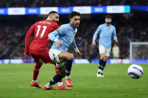 قمة مرتقبة بين صلاح ومرموش.. مباريات الجولة 11 من الدوري الإنجليزي